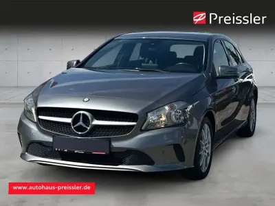 Gebraucht Mercedes A250 211 PS (155 kW) 2016 Mountaingrau  met. Kleinwagen