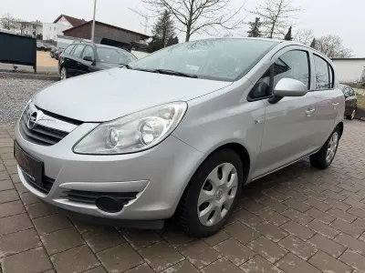 Gebraucht Opel Corsa Edition 90 PS (66 kW) 2008 Silber Kleinwagen