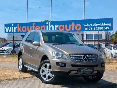 Gebraucht Mercedes ML320 224 PS (164 kW) 2008 Grau SUV