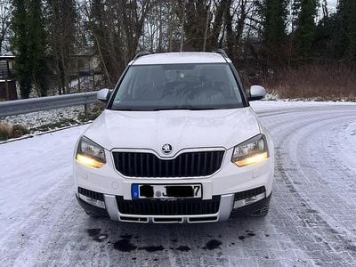 Gebraucht Skoda Yeti Active 105 PS (77 kW) 2014 Weiß SUV
