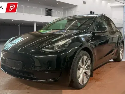 Gebraucht Tesla Model Y Standard Range 253 kW (345 PS) 2023 Schwarz SUV