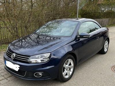 Usata VW Eos Basis 140 CV (102 kW) 2013 Blu Cabrio