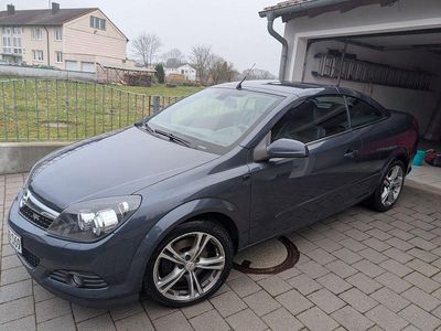 Usata Opel Astra Cabriolet Edition 150 CV (110 kW) 2007 Blu Cabrio