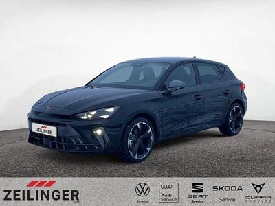 Mitternachtsschwarz Gebraucht 2025 Cupra Leon Limousine | 27.945 € (Superpreis)