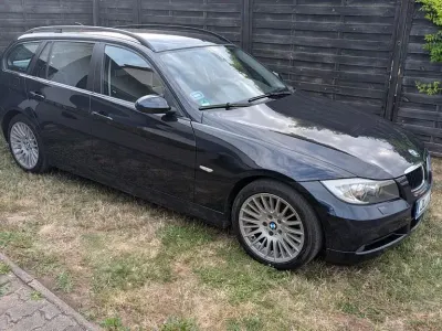 Gebraucht BMW 318 143 PS (105 kW) 2008 Blau Kombi