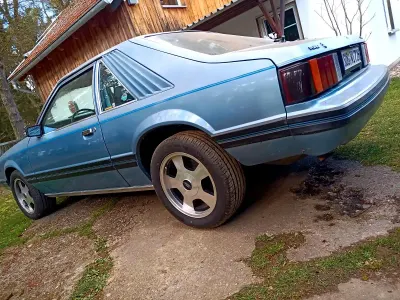 Gebraucht Ford Mustang Ghia 200 PS (147 kW) 1981 Blau Coupé