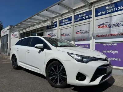Second-hand Toyota Avensis 147 CP (108 kW) 2018 Alb Berlinǎ