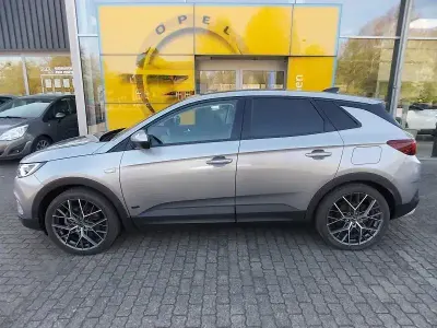 Gebraucht Opel Grandland X Elegance 300 PS (220 kW) 2021 Kontrast grau/quarz silber SUV