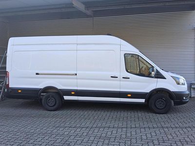 Gebraucht Ford Transit Trend 131 PS (96 kW) 2023 Weiss Limousine