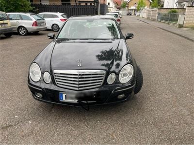 Mercedes E280