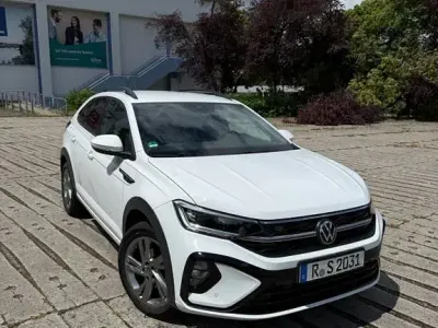 Gebraucht VW Taigo R-line 150 PS (110 kW) 2023 Weiß SUV
