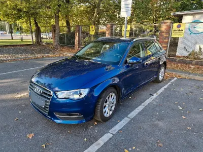 Second-hand Audi A3 Sportback Attraction 125 CP (91 kW) 2014 Albastru Hatchback