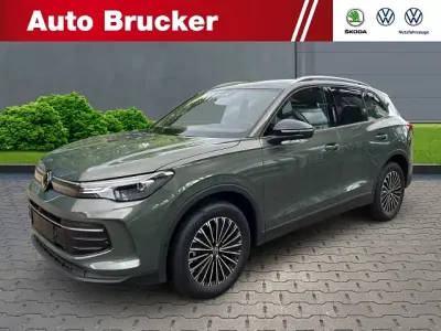 Neu VW Tiguan Goal 131 PS (96 kW) 2025 Gruen SUV
