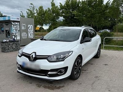 Weiß Gebraucht 2016 Renault Mégane GrandTour Bose Edition Kombi | 9.500 € (Guter Preis)