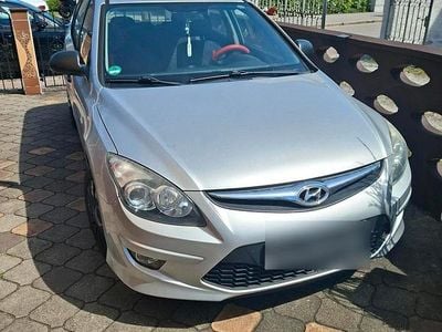 Usata Hyundai i30 108 CV (79 kW) 2012 Grigio Utilitaria
