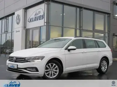 Gebraucht VW Passat Business 150 PS (110 kW) 2022 Weiß Kombi