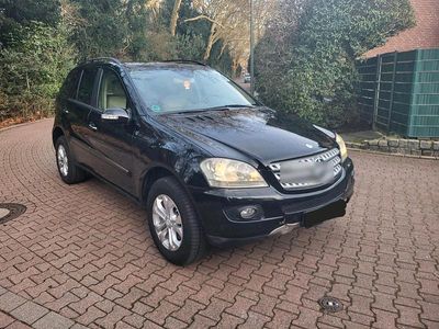 Schwarz Gebraucht 2005 Mercedes 320 Kombi | 6.500 €