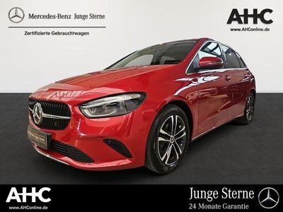 Gebraucht Mercedes B200 Progressive 163 PS (119 kW) 2025 Rot Van / Kleinbus