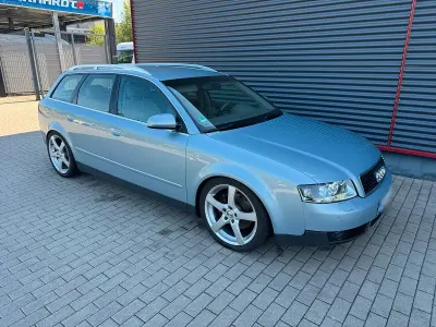 Gebraucht Audi A4 170 PS (125 kW) 2003 Blau Kombi