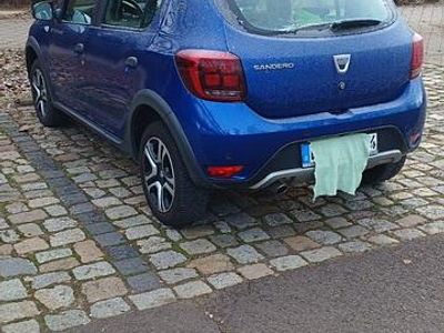 Blau Gebraucht 2020 Dacia Sandero Stepway Limousine | 10.500 € (Fairer Preis)
