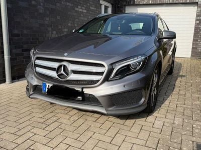 Gebraucht Mercedes GLA220 AMG line 170 PS (125 kW) 2014 Grau SUV