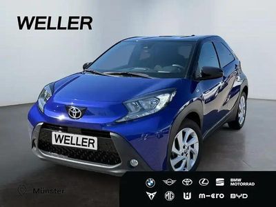 Second-hand Toyota Aygo 72 CP (52 kW) 2022 Albastru Hatchback