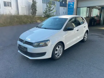 Gebraucht VW Polo Trendline 75 PS (55 kW) 2012 Weiß Kleinwagen