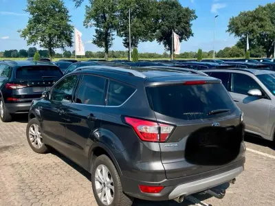 Gebraucht Ford Kuga 150 PS (110 kW) 2019 Grau SUV