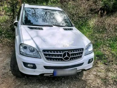 Używany Mercedes ML320 225 KM (165 kW) 2008 Biały SUV