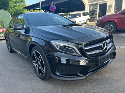 Mercedes GLA220