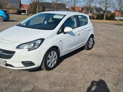 Używany Opel Corsa Edition 69 KM (50 kW) 2017 Biały Hatchback