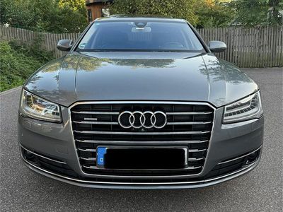 Audi A8L