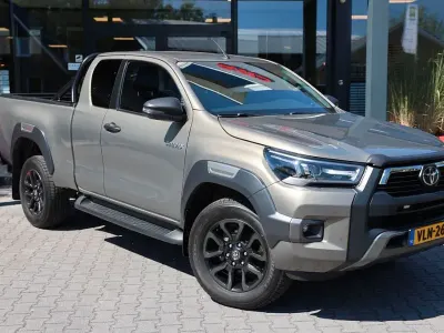 Gebraucht Toyota HiLux 204 PS (150 kW) 2021 Grün Pickup