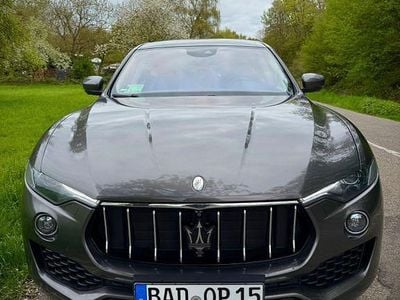 Usata Maserati Levante 275 CV (202 kW) 2017 Grigio SUV