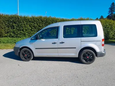 Gebraucht VW Caddy Life 102 PS (75 kW) 2010 Grau Van / Kleinbus