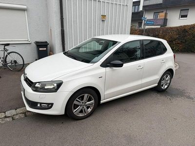 Weiß Gebraucht 2013 VW Polo Kleinwagen | 5.999 € (Fairer Preis)