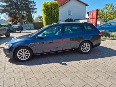 Gebraucht VW Golf VII LOUNGE 110 PS (80 kW) 2015 Blau Kombi