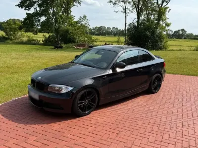 Gebraucht BMW 118 Coupé M Sport 143 PS (105 kW) 2011 Schwarz Coupé