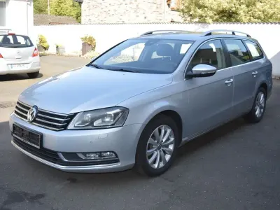 Gebraucht VW Passat 140 PS (102 kW) 2012 Silber Kombi