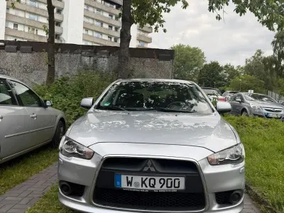 Gebraucht Mitsubishi Lancer 143 PS (105 kW) 2009 Silber Limousine