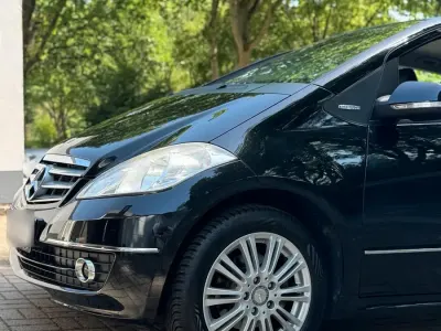 Gebraucht Mercedes A160 93 PS (68 kW) 2009 Schwarz Kleinwagen
