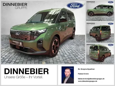 Neu Ford Tourneo Courier Titanium 100 kW (136 PS) 2025 Grün (metallic) Van / Kleinbus