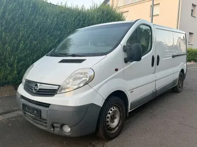 Gebraucht Opel Vivaro 114 PS (83 kW) 2014 Weiß Van / Kleinbus