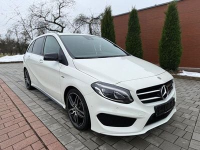 Gebraucht Mercedes B200 AMG line 136 PS (100 kW) 2018 Weiß Van / Kleinbus
