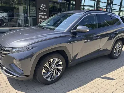 Gebraucht Hyundai Tucson Trend 136 PS (100 kW) 2023 Grau SUV