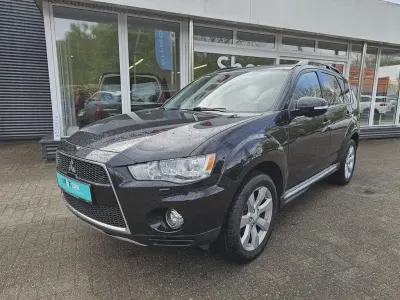 Begagnad Mitsubishi Outlander 156 HK (114 kW) 2013 Svart SUV