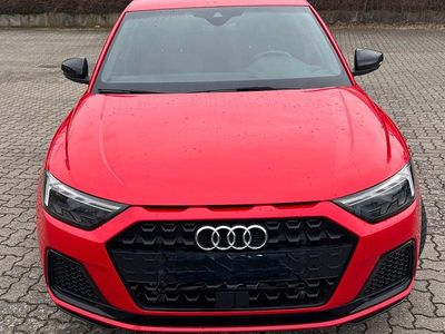 Gebraucht Audi A1 Sportback Advanced 95 PS (69 kW) 2023 Rot Kleinwagen