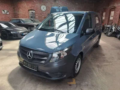 Gebraucht Mercedes Vito 102 PS (75 kW) 2020 Grau Van