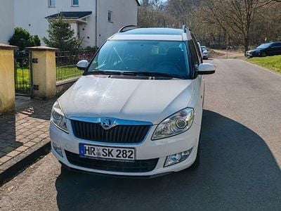Usata Skoda Roomster Family 105 CV (77 kW) 2012 Bianco Monovolume