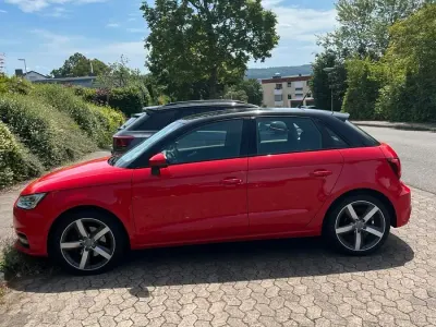 Gebraucht Audi A1 125 PS (91 kW) 2015 Rot Kleinwagen